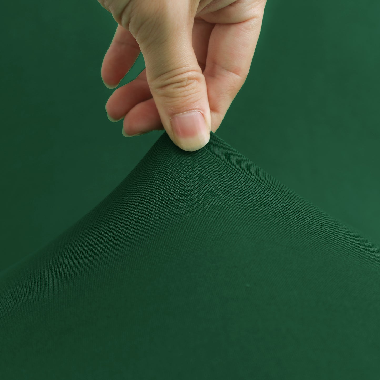 iEventStar 2Pcs 32" Xmas Highboy Cocktail Round Stretch Spandex Table Cover Hunter Green Christmas Table Skirt High Top Tablecloth